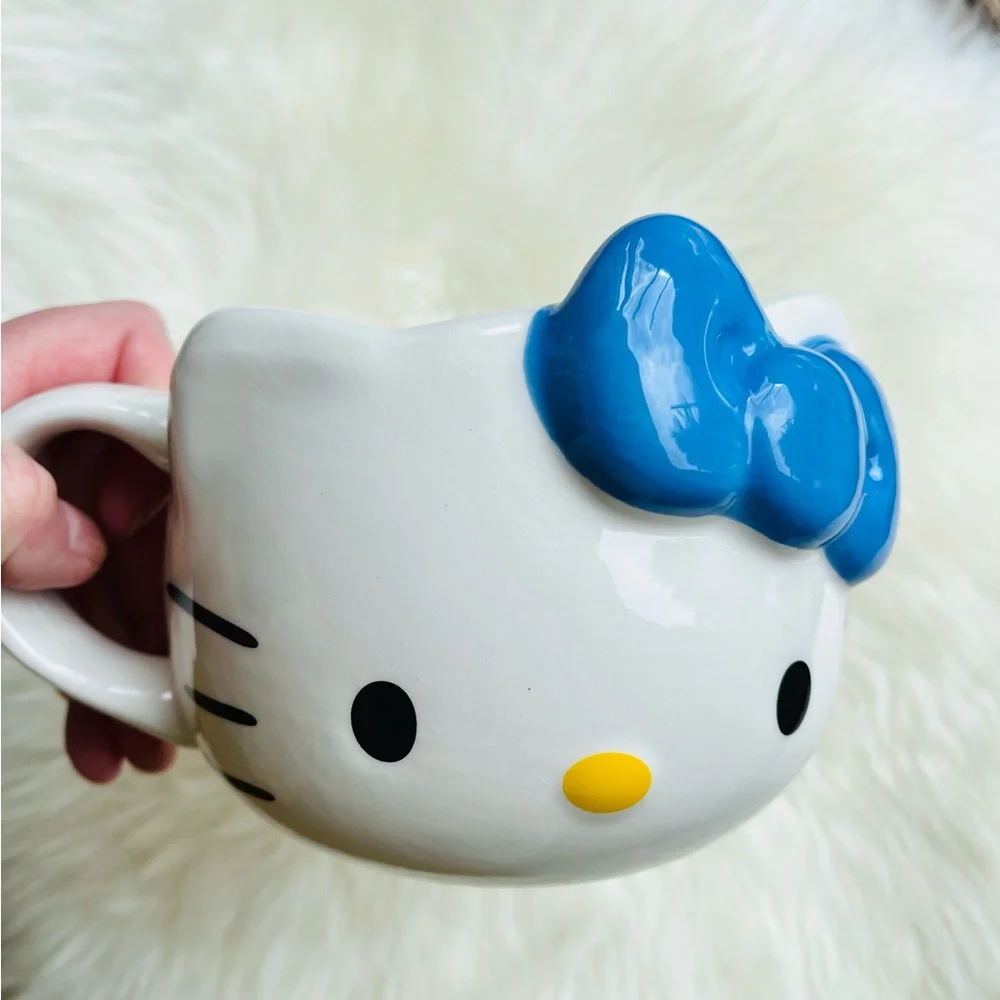 Hello Kitty Ceramic Mug - Picture 2 of 7